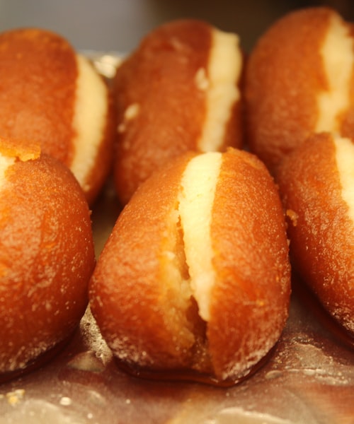Gulab jamun dessert